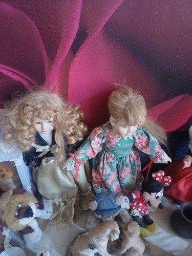 Porcelain dolls collectable - dolls,