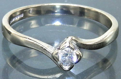 18ct white gold - gold, diamond
