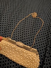 Off-white/Cream Pearl Shoulder