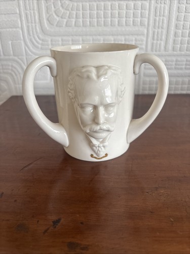 Rare large goss tyg showing - rare,