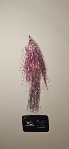 Hand tied flies - hand, glinda-