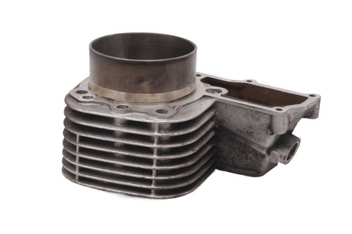 Cylinder right cooling fins