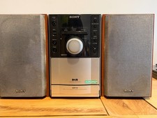 SONY STEREO SYSTEM, DAB tuner, cd player,  tape player , model CMT-EH20DAB