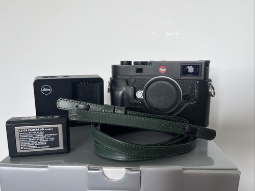 Leica m10 black camera 2 - +,