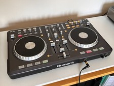 Numark Mixtrack Pro DJ Controller 