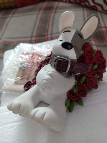 Lost dog collectables - lost, figurine