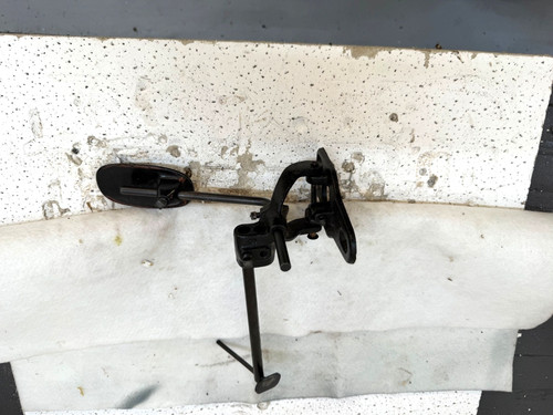 Used knee lifter for - lifter,