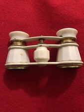 Vintage Pair Of Cream Coloured Plastic Opera Glasses Binoculars ￼