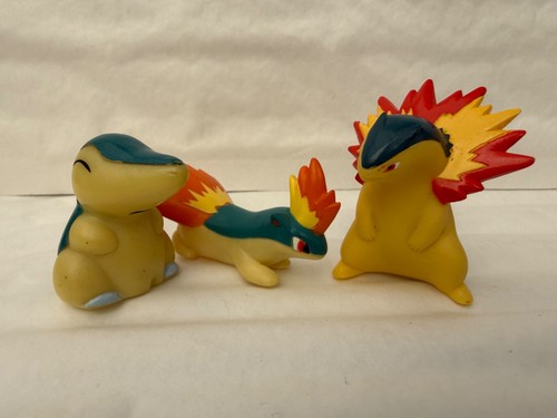 Official cyndaquil quilava - official,