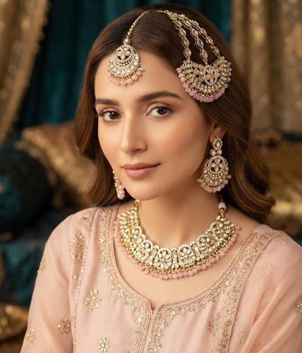 Asian pakistani indian - pakistani,