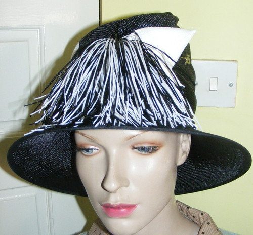 Vintage 1990s straw hat - , by