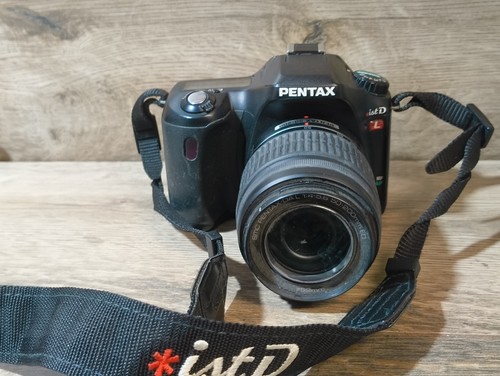 Pentax ist dslr camera with - dl,