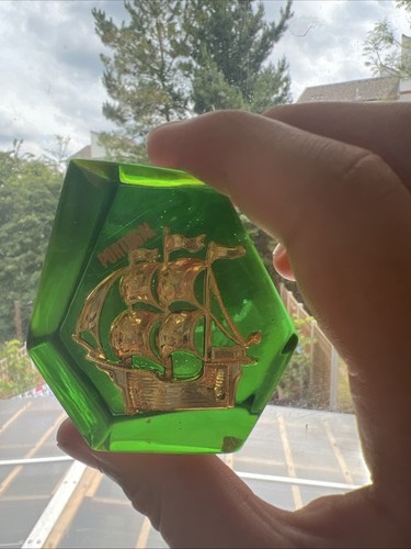 Vtg lucite collectors - vtg,