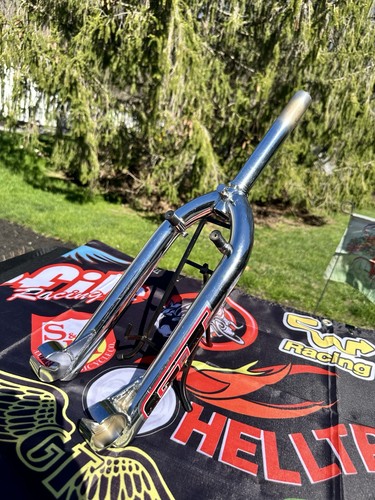 1996 stamped pac man forks - 1996, gt