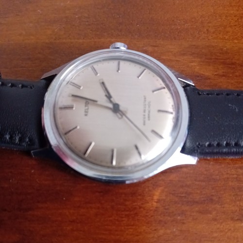 Vintage 1970s gents watch - vintage,