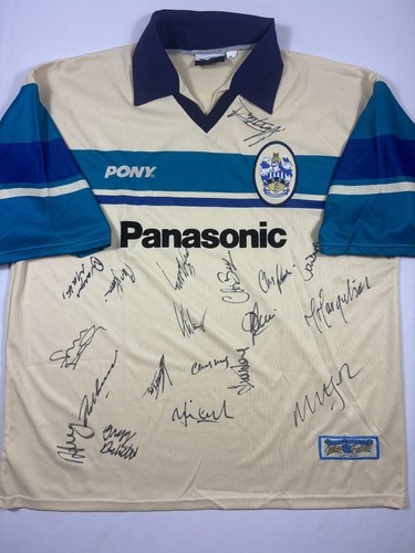 Huddersfield town pony away - huddersfield,