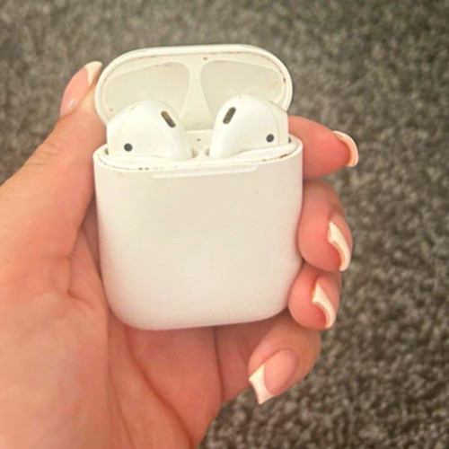 Apple airpods 2nd gen ear - apple,