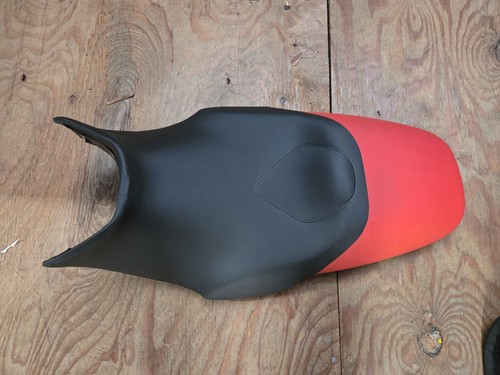 Gilera dna 125 180 seat - /,
