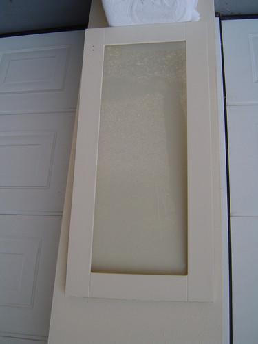 Howdens burford cream shaker - burford,