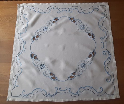 Vintage embroidered linen - vintage,