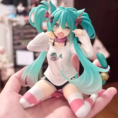Hatsune miku sitting figure - hatsune,