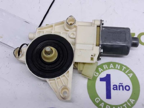 A2048200542 rear power window