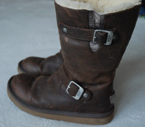 Ugg sheepskin leather out - sheepskin, in