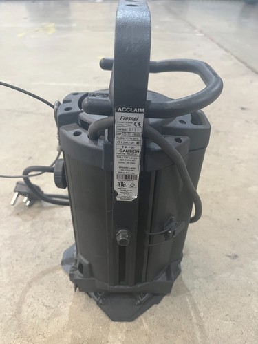 Selecon acclaim 650w fresnel - selecon,