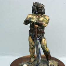 32mm Scale Predator Executioner Miniature Well Painted Display Figure Model