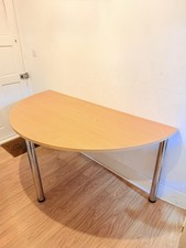 Dams Semi Circular Table with