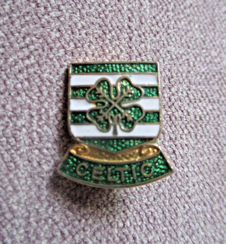 Celtic 90s pin - celtic, badge