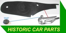 TRIUMPH TR4A 1966-67 - Left Hand FRONT WING LIGHT GASKET & GROMMET
