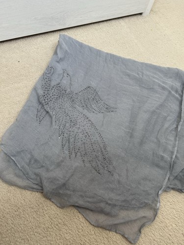 Diamante bird grey shawl - grey,