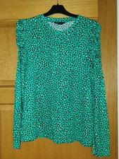 Ladies Green Long Sleeve Top