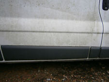 moulding drivers side o/s/f vauxhall vivaro renault trafic traffic trim strip