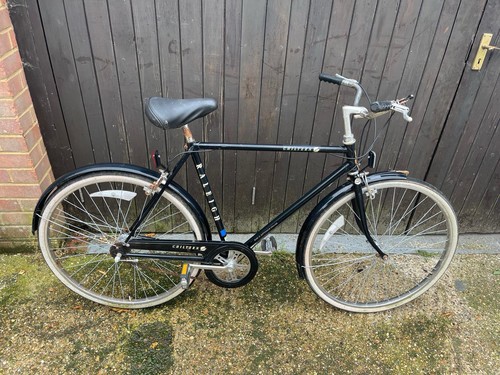 Vintage black raleigh chiltern - black,