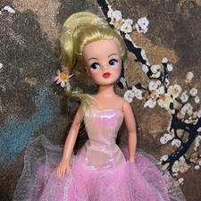 Vintage 1980's Pedigree Sindy