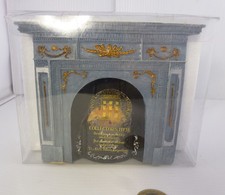 1:12 SCALE DOLLS HOUSE