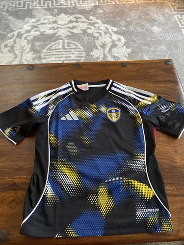 Leeds utd football shirt - football,