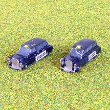 N Gauge / N Scale Pair of London Taxis Cars Vehicles for Model Railway Layout