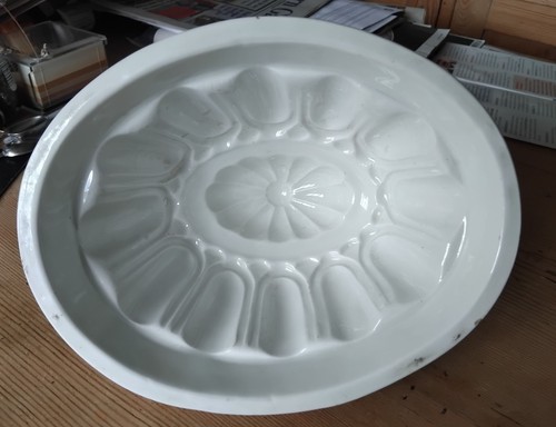 Antique vintage jelly mould - antique/vintage,