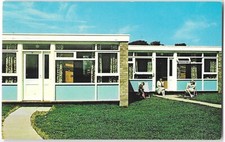 Burnham On Sea - Holimarine - Somerset - Postcard - Posted 1976