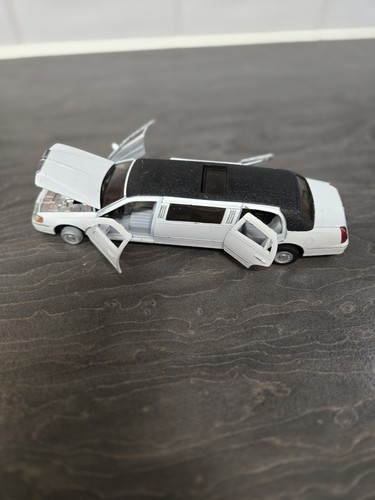 Kinsmart limousine 1999 - limousine,