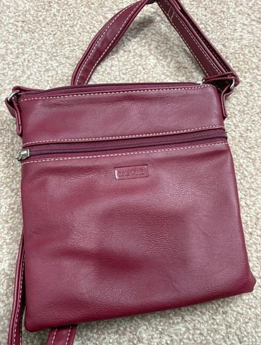Burgundy mia tui - lottie, cross