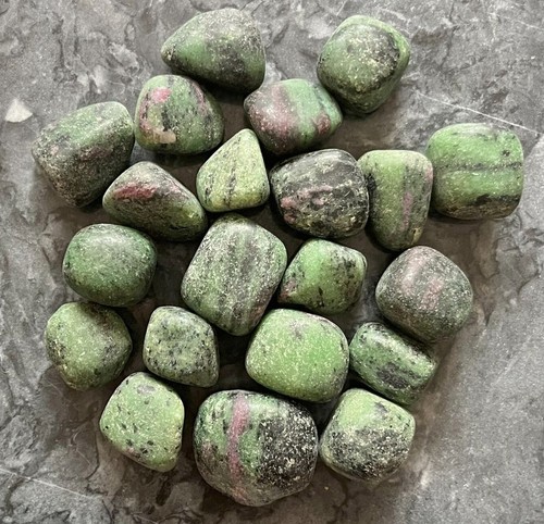 Tumbled stones natural - tumbled, crystal