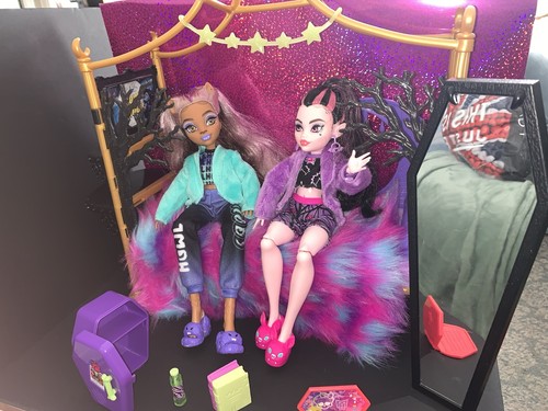 Monster high creepover party - creepover,