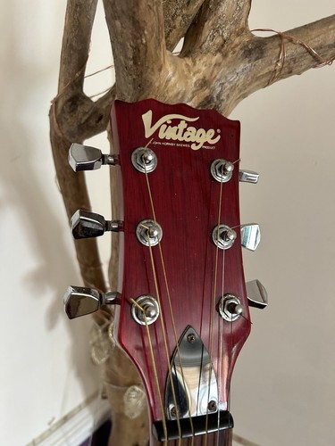 Vintage model red - sg,