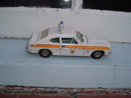 Dinky 2253 ford capri - #2253,