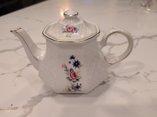 Vtg sadler panel floral teapot - floral,