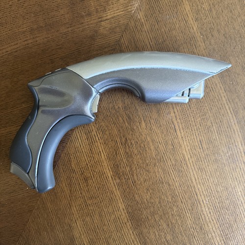 The orville prop phaser - the,